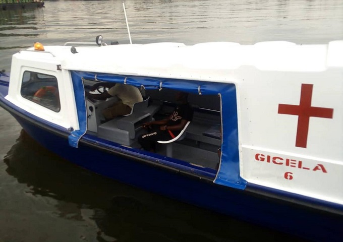 Ambulance_Boat