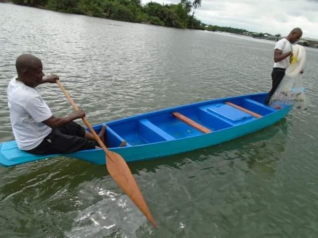 fibre_canoe